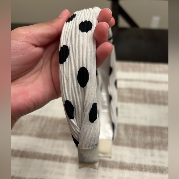 SOLD- 4 Knot Headbands - Picture 7 of 15